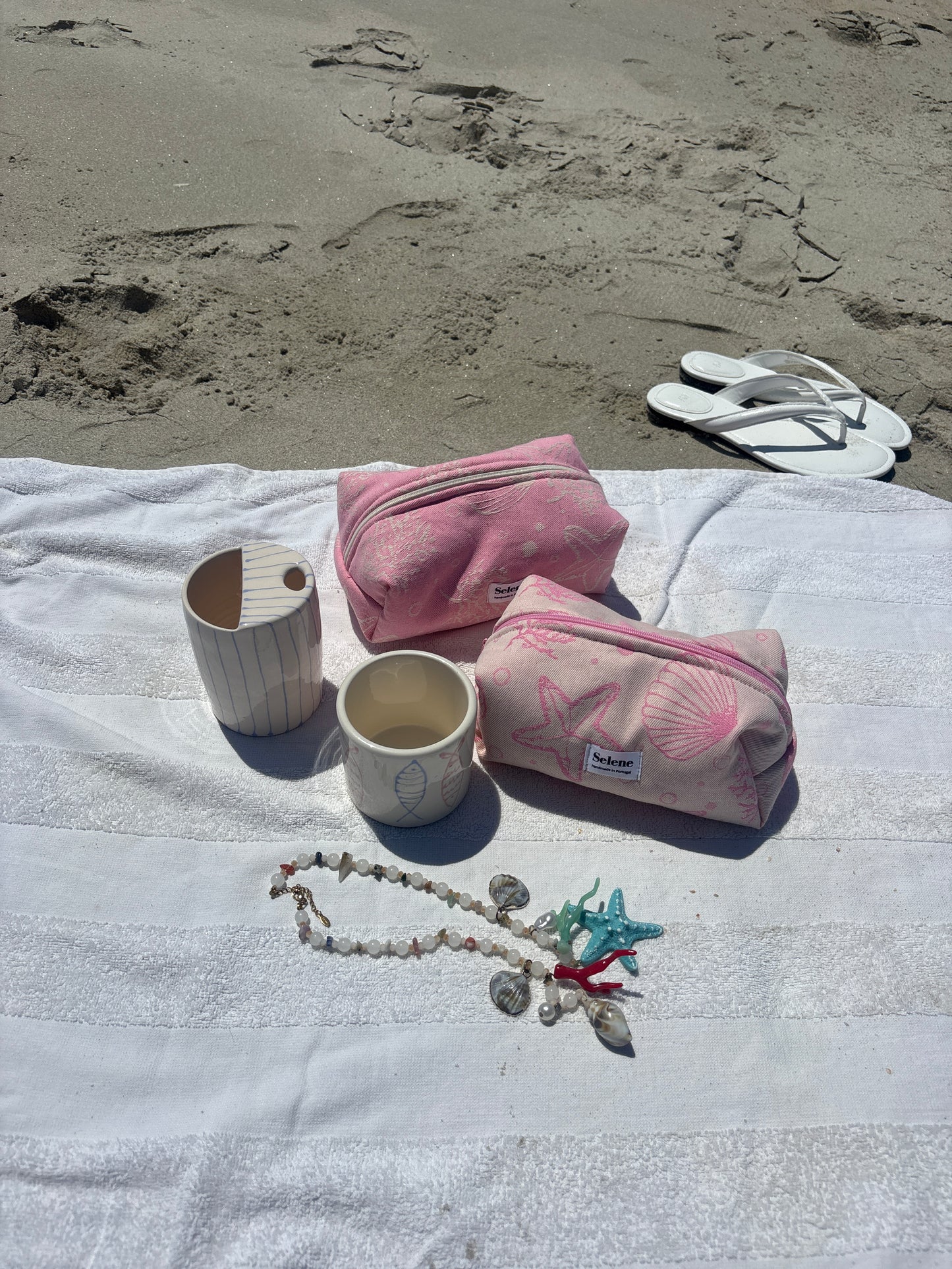 Cream Pink Coastal 💗🐚⭐️ Beauty Case