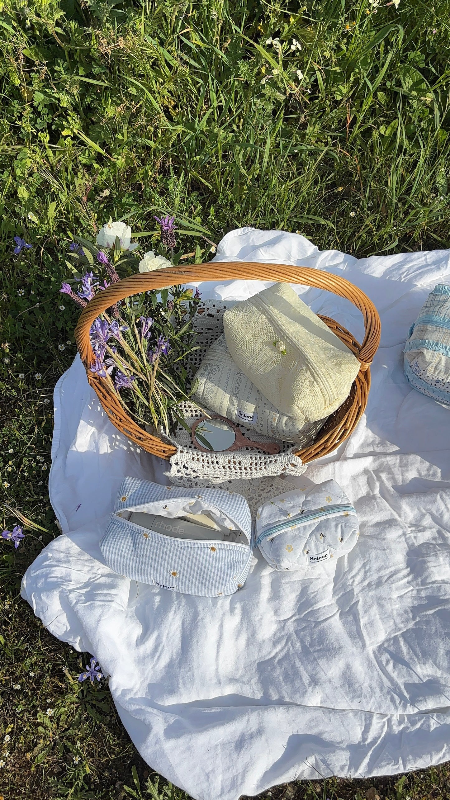 Daisy Spring 🩵🌼 Petite pochette