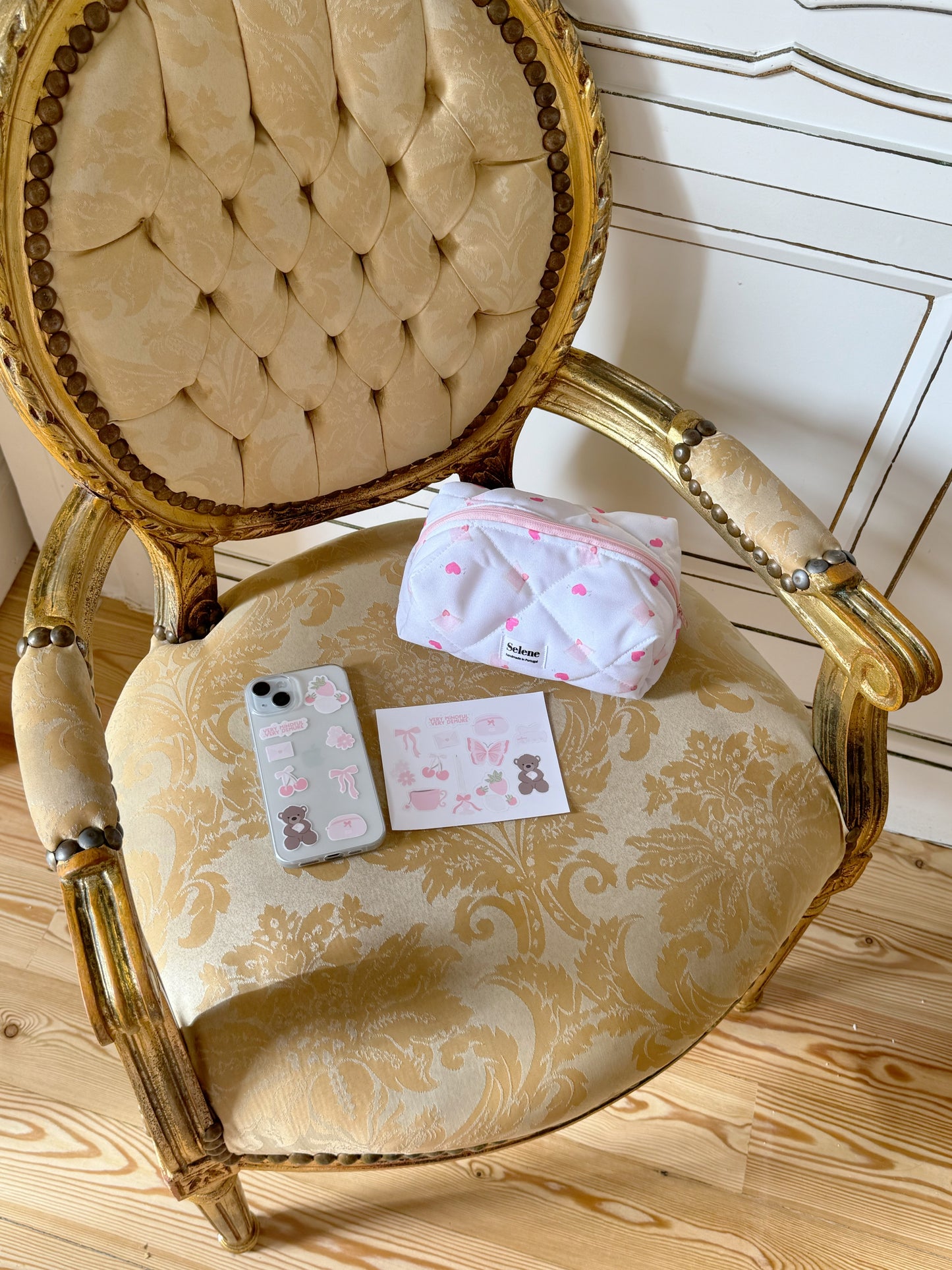 Combo Case + Sticker Sheet š