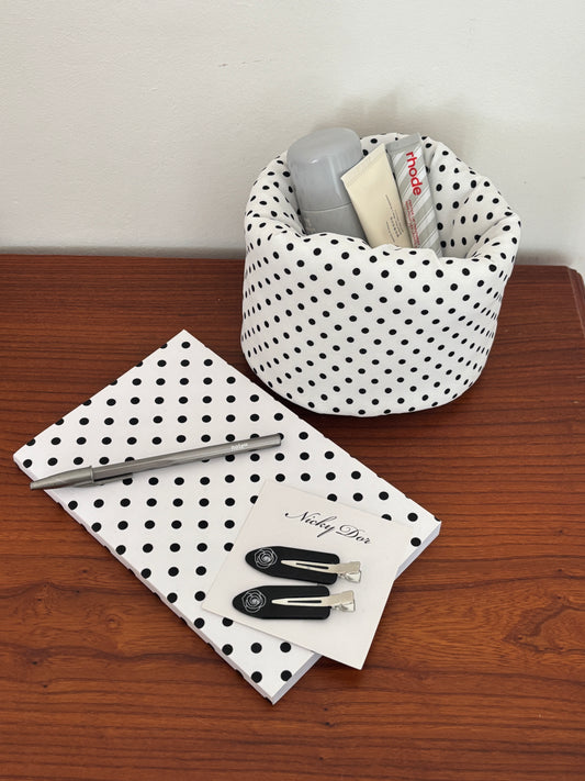 Polka dots 🖤🤍 Basket