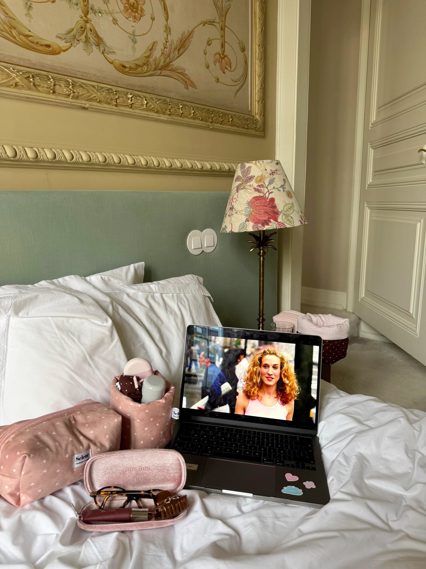 Suede brown hearts Basket 🤎💗 Small