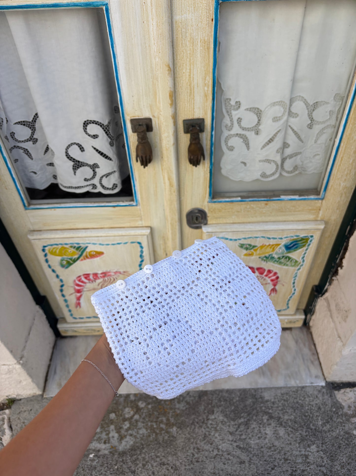 Pearl shell embroidered pouch 🐚