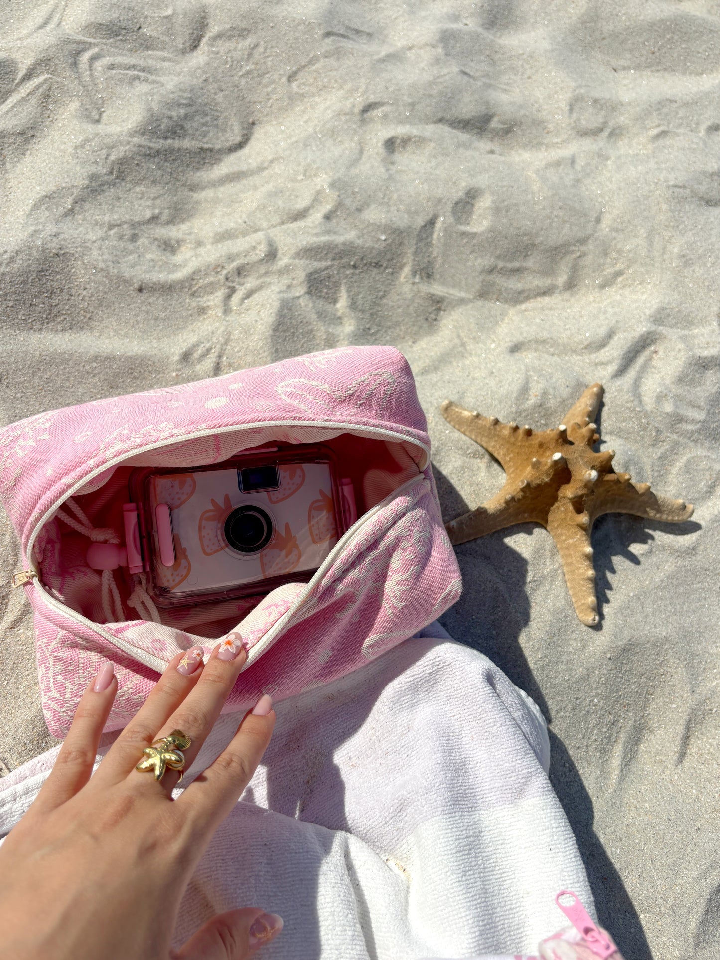Pink Coastal 💗🐚⭐️ Beauty Case