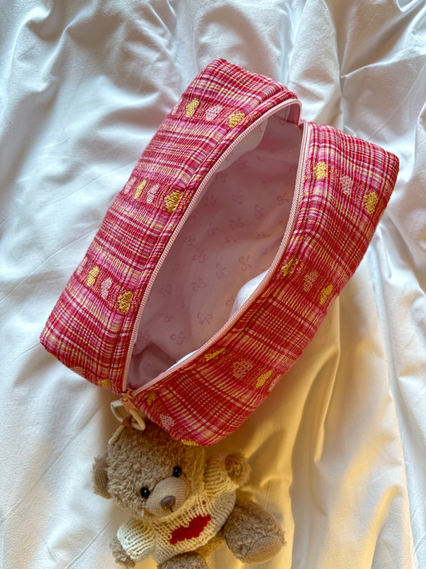 Valentine Embroidery 💗💛 Small