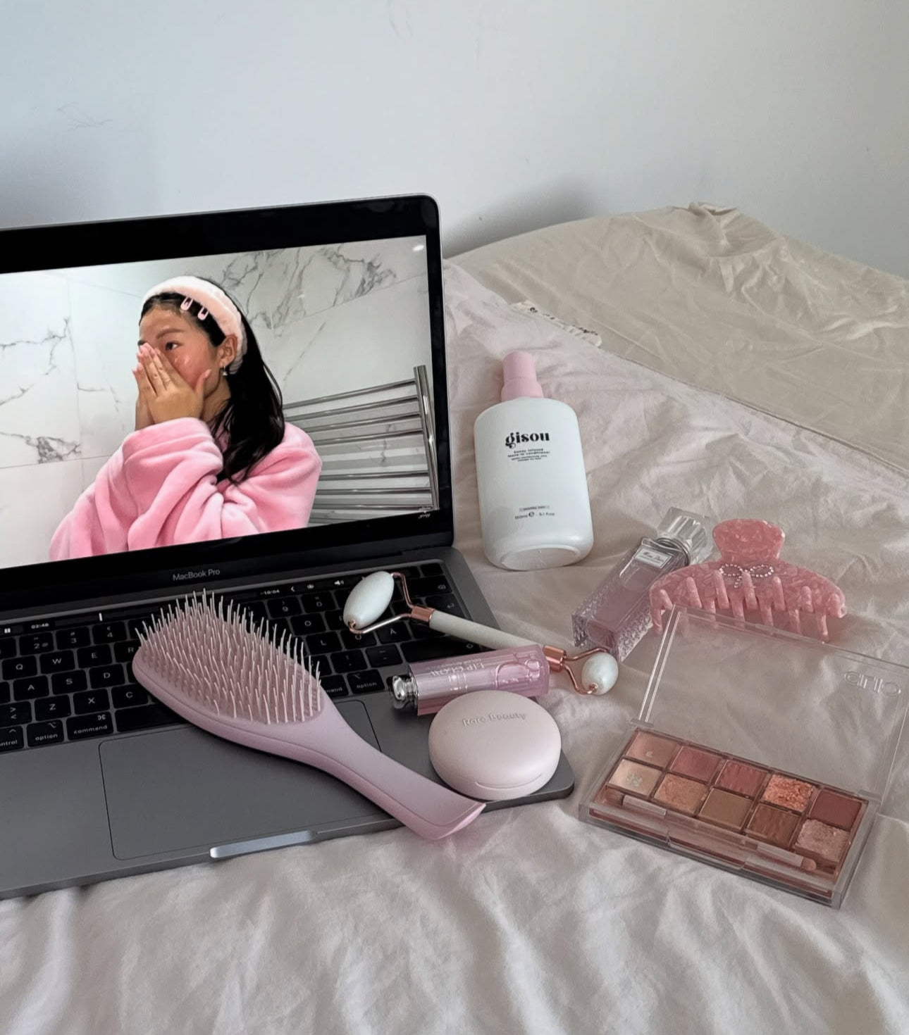 Nicky Bow Hair Claws